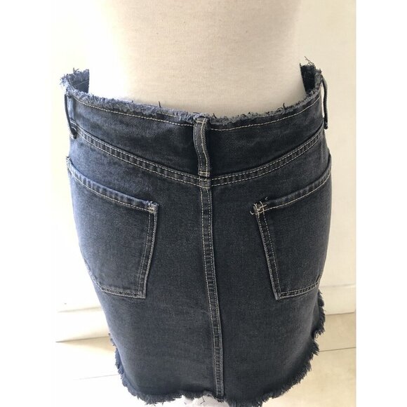Forever 21 Jean Skirt Size Medium - Picture 3 of 4